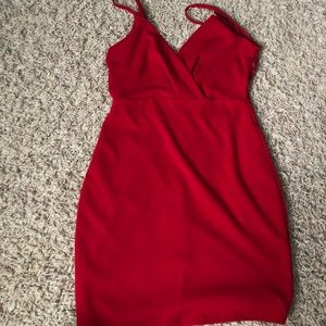 Lulu’s red homecoming dress